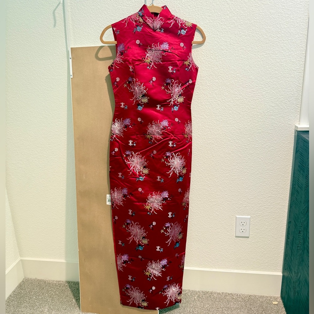 Traditional Chinese Silk Embroidered Cheongsam Qipao Dress